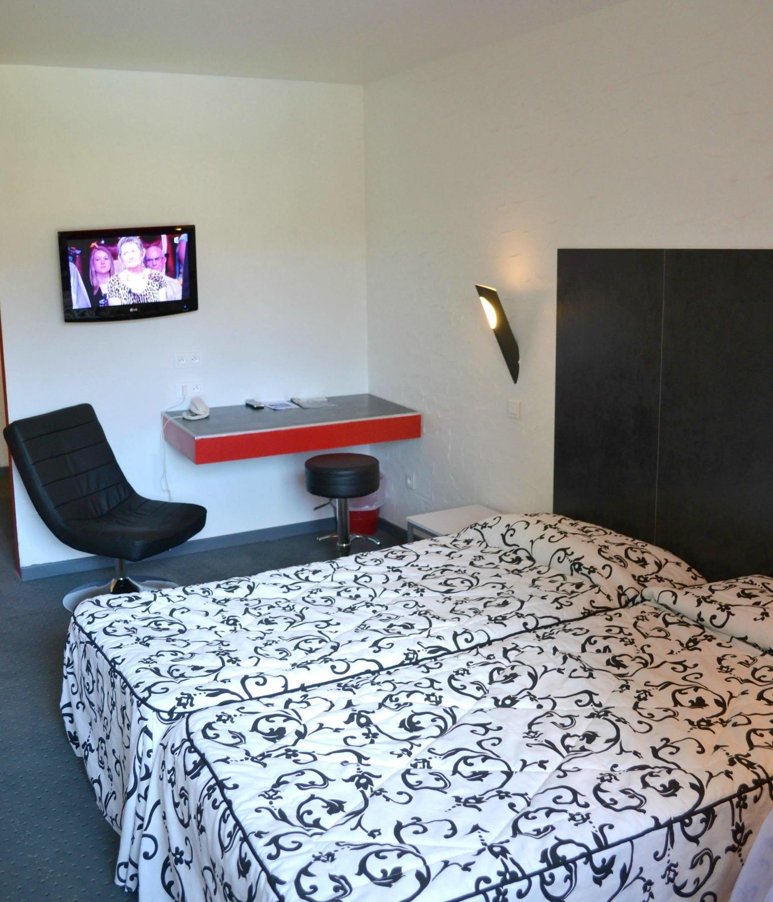 Relais 500 De Vienne Hotel Chonas-l'Amballan ภายนอก รูปภาพ